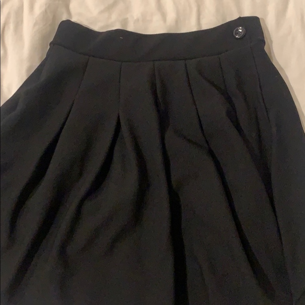 Black pleated skirt